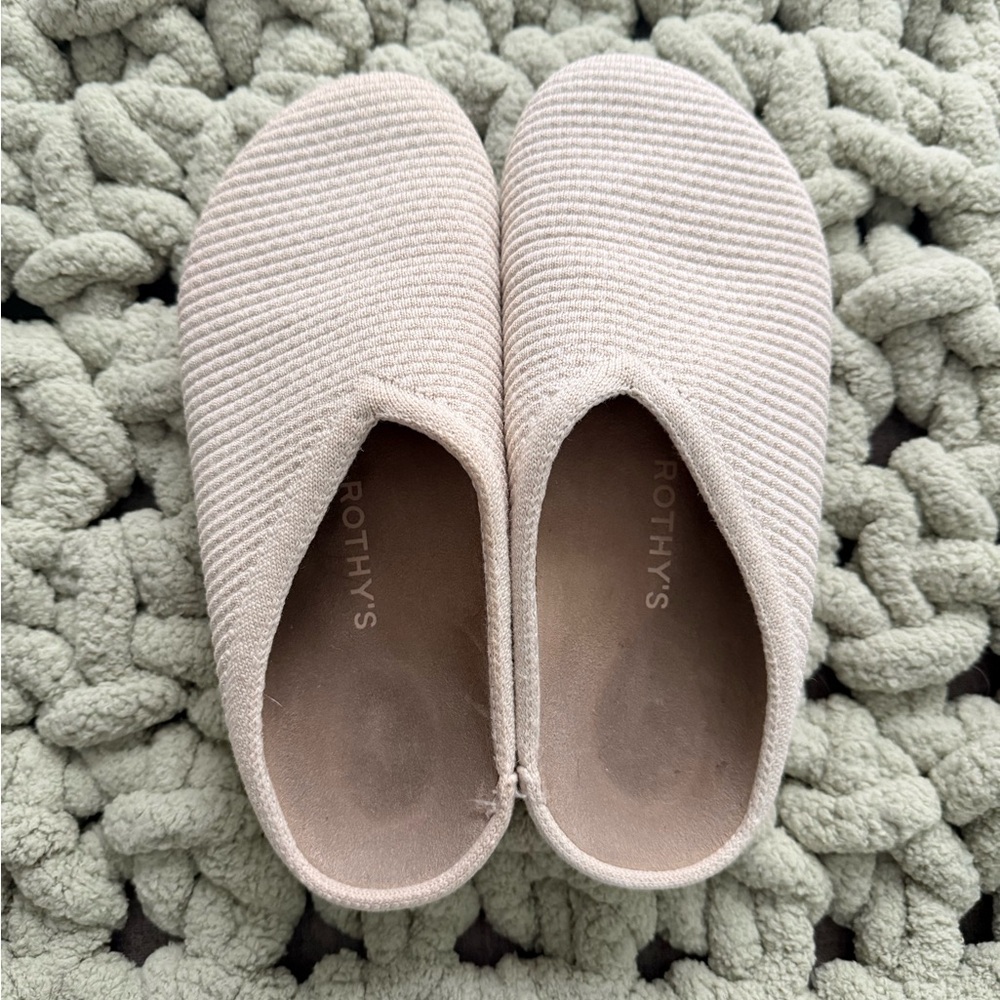 Rothy's Cream Textured Clogs